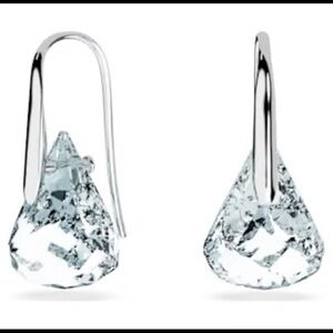 Swarovski lunar drop moon light earrings - authentic #1657